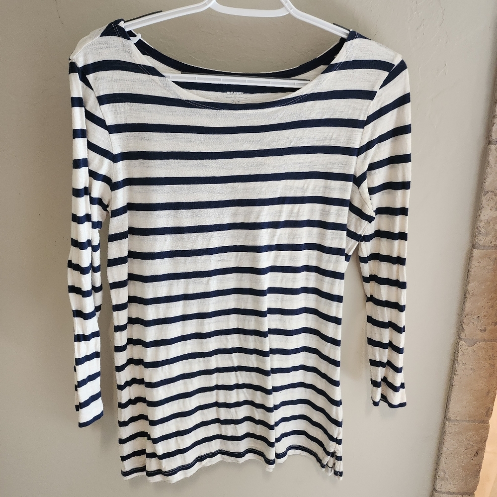 3/4 length sleeve top